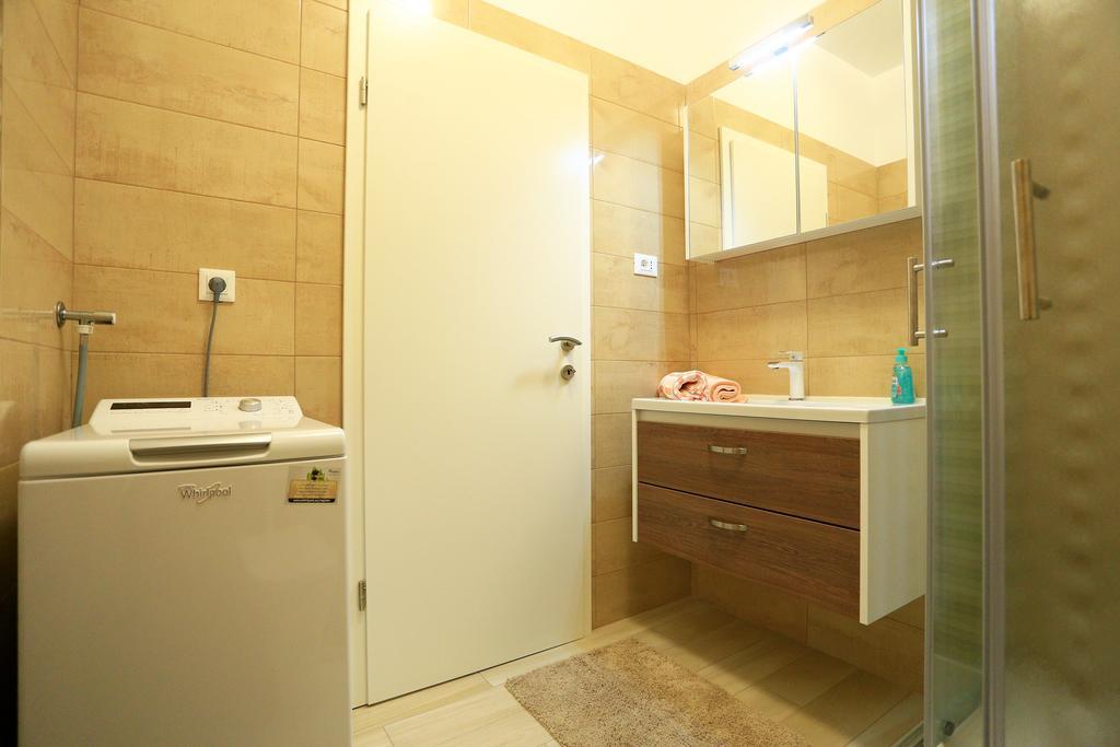 oDeTTe Appartement Zadar Buitenkant foto