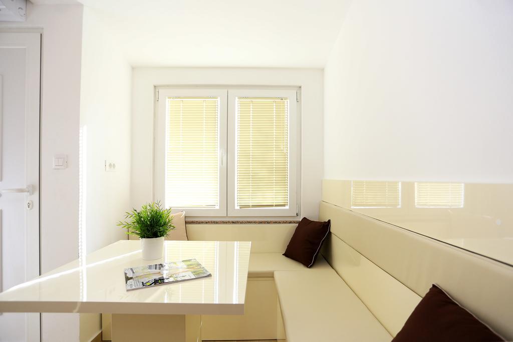 oDeTTe Appartement Zadar Buitenkant foto