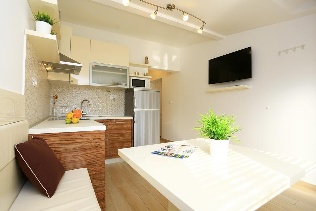 oDeTTe Appartement Zadar Buitenkant foto